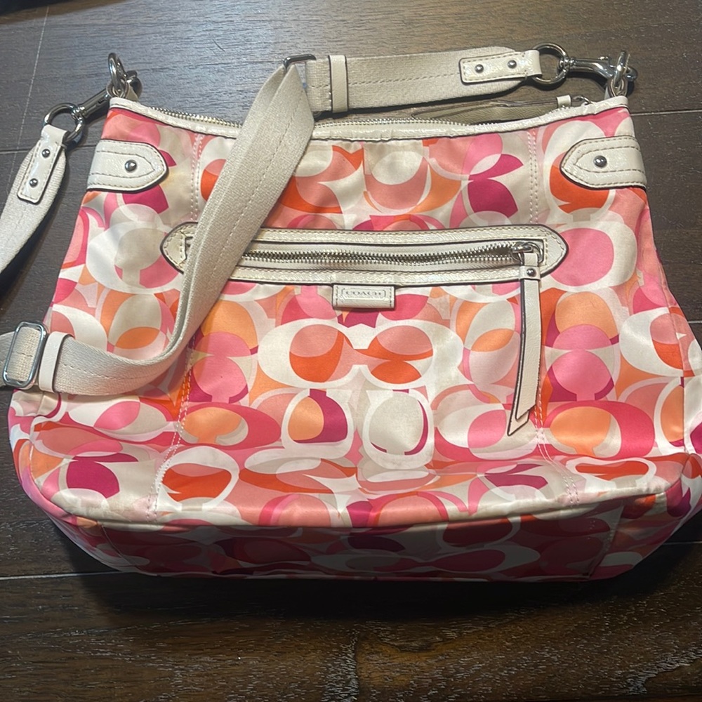 Coach No C1361-F23957 Gorgeous summer bag